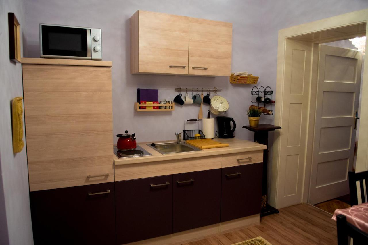 2 On Seven Appartement Zagreb Buitenkant foto